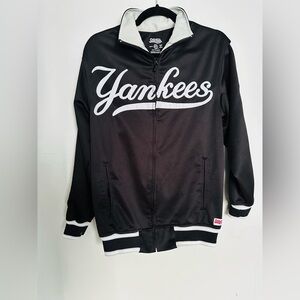 Yankees Zip Up Jacket Small